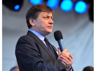 Crin-Antonescu-pnl.ro_