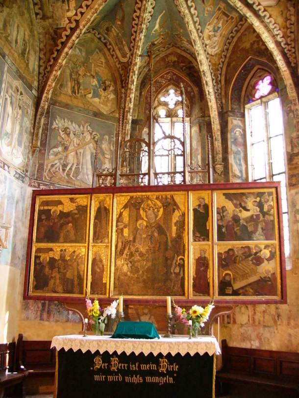 Mălăncrav - Altarul Bisericii fortificate